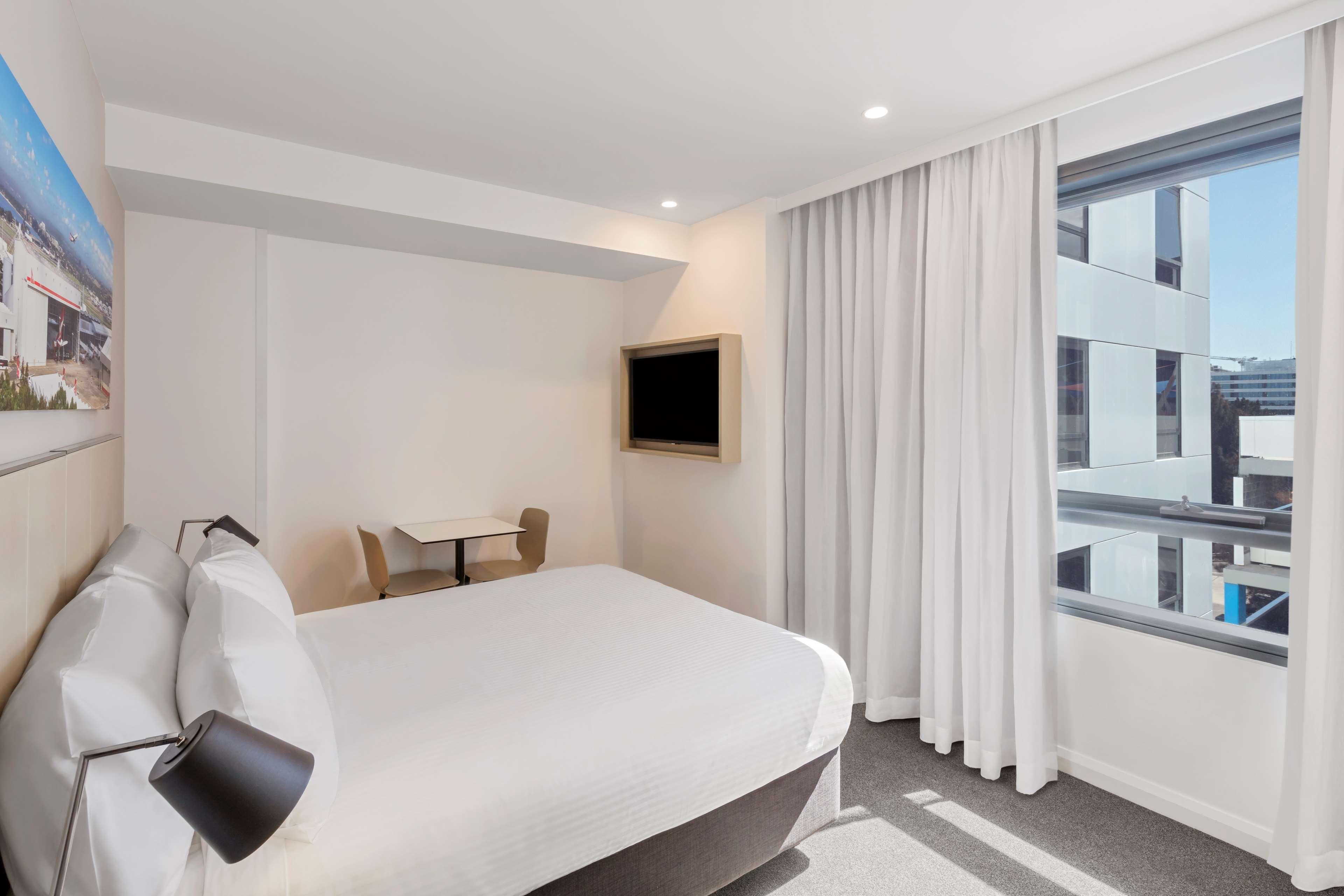 Travelodge Hotel Sydney Airport Exteriér fotografie A room at the hotel